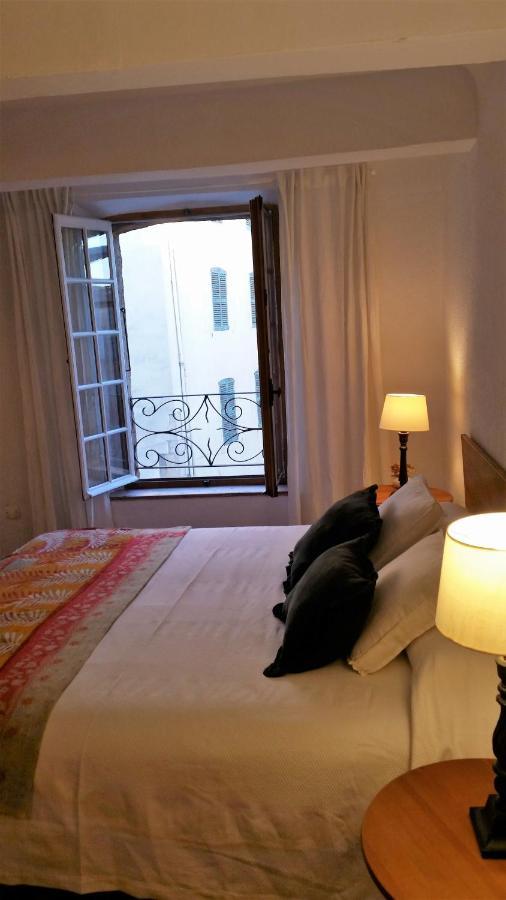 Ana'S Guest House Chambres D'Hotes Aups Zewnętrze zdjęcie